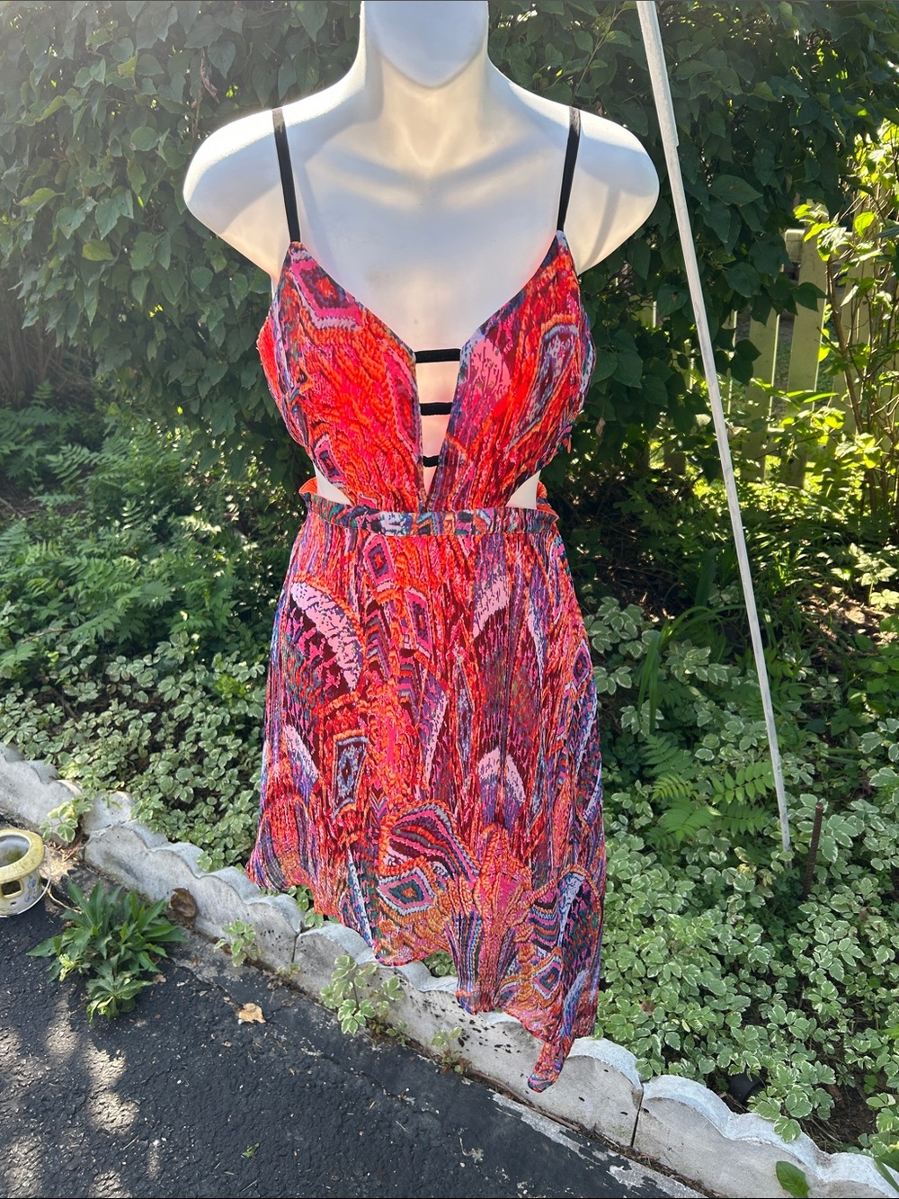 bebe Red & Pink Multicolor Cutout Mini Dress